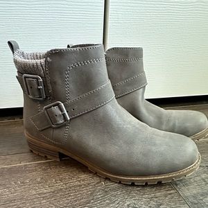 Gray Wonder Nation Boots